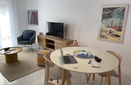 Hervas Apartment | Child-Friendly Getaway at Apartamento La Peatonal - Rated 9.8