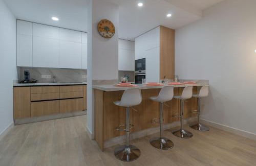 Ciudad Jardin Apartment | Child-Friendly Comfort at Apartamento La Previsión - Rated 9.4
