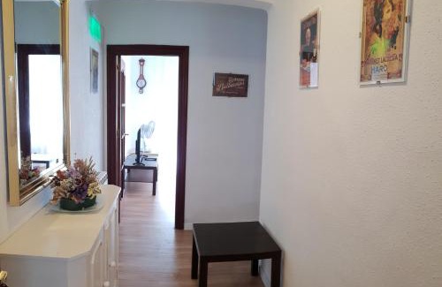 Haro Apartment | Cozy La Ruta Del Vino: Pet-Friendly & Child Welcoming Stay