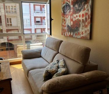 Castro Urdiales Apartment | Relaxing Getaway at Apartamento La Sirena Brazomar