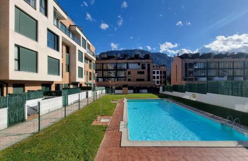 Posada de Llanes Apartment | Elegant Stay at Apartamento La Terraza del Paraiso