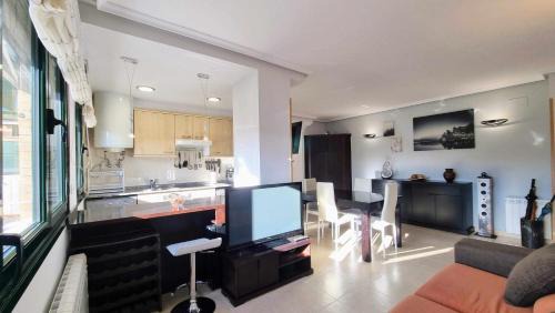 Posada de Llanes Apartment | Elegant Stay at Apartamento La Terraza del Paraiso