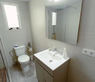 Distrito de Levante Apartment | Pet-Friendly Retreat at Apartamento La Viñuela Awaits You