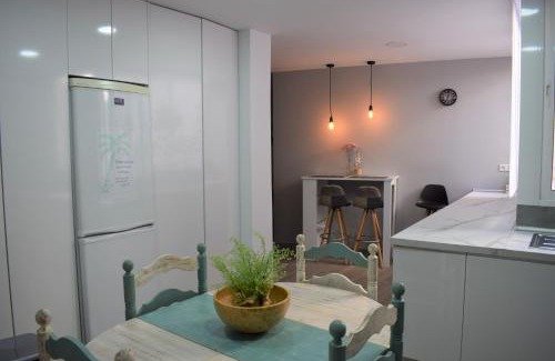 Elche Apartment | Oceanfront Apartamento Ladevesa - Rated 9.3 by Guests