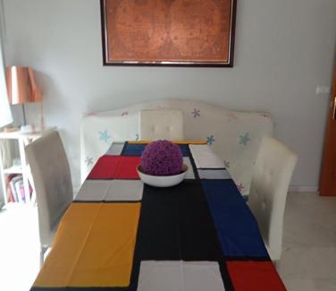 Ciudad Jardin Apartment | Discover Apartamento Las 4 Palmeras: Family-Friendly Retreat