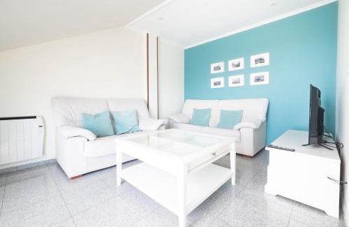 Ares Apartment | Oceanfront Escape at Apartamento Las Candelas, Ares