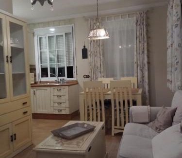 Santiponce Apartment | Family-Friendly Stay at Apartamento Las Musas - Guest Rated 9.3