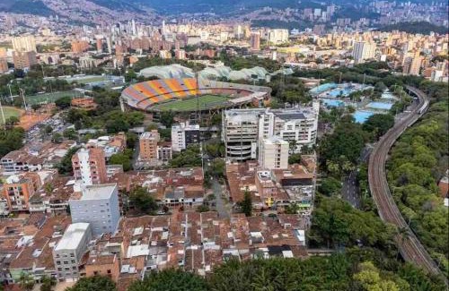 Estadio Apartment | Discover Apartamento Laureles-estadio: Pet-Friendly Comfort