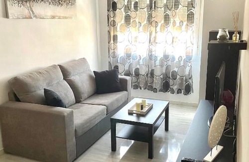 Bormujos Apartment | Pet-Friendly Apartamento Liru: 5 Minutes from Sevilla