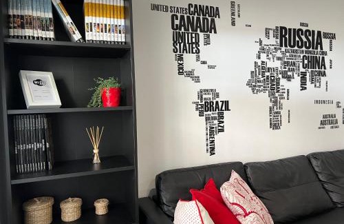 Jewish Quarter Apartment | Discover Apartamento Los Patios: Family-Friendly Retreat