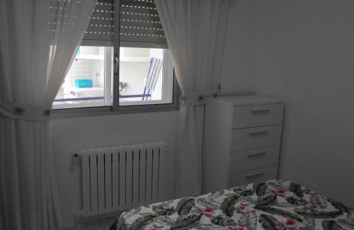 O Grove Apartment | Experience Oceanfront Bliss at Apartamento Lucia