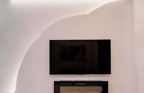 Numancia Apartment | Luxury Apartment Near Central Madrid - Rated 9.7/10