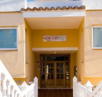 La Gaspara Apartment | Bright Oceanfront Apartment Steps from Arena Beach, Estepona