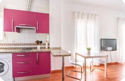 Espartinas Apartment | Bright Apartment in Espartinas - Family-Friendly Retreat
