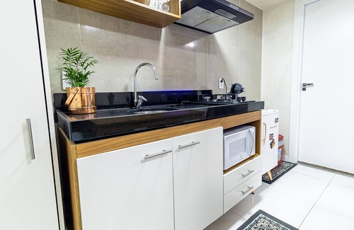 Pajucara Apartment | Coastal Apartment with Kitchen in Pajuçara Beachfront