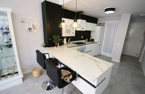 Miami Platja Apartment | Oceanfront Apartment Malibu II with Pool & Spa Amenities