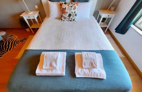 Baiona Apartment | Oceanfront Getaway at Apartamentos Mar I Odeceixe - 9.7/10