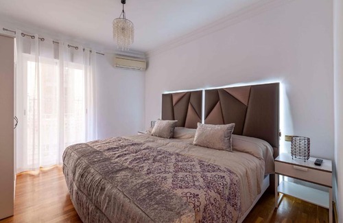 Granada City Center Apartment | Child-Friendly 4-Star Stay at Apartamento Mariana Pineda