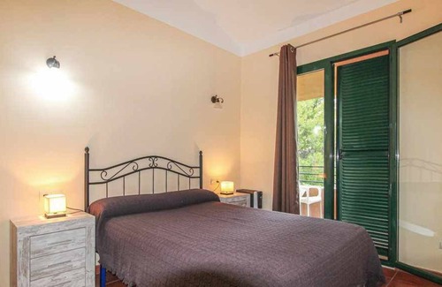 L Almadrava Apartment | Oceanfront Apartment Marina Sant Jordi with Pool & Wi-Fi
