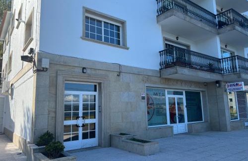 Combarro Apartment | Oceanfront Family Retreat at Apartamento Mirador de Tambo