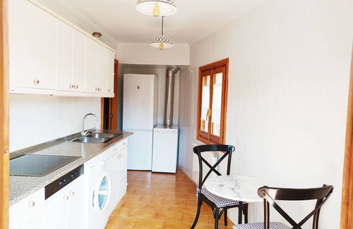Albarracin Apartment | Top-Rated Mirador de Palacios: Central Location & Ocean Views