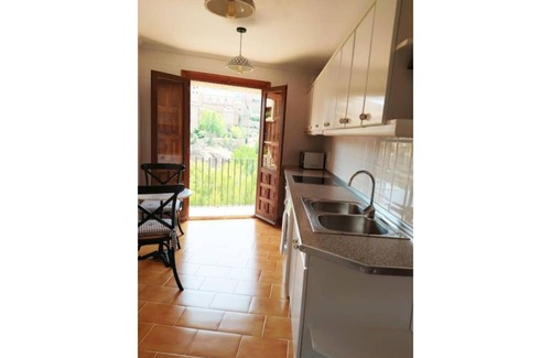 Albarracin Apartment | Top-Rated Mirador de Palacios: Central Location & Ocean Views