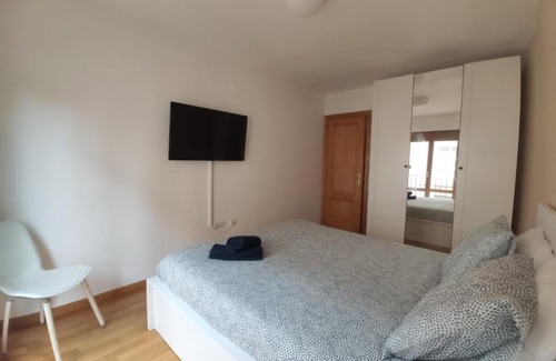 Jaca Apartment | Family-Friendly Stay at Apartamento Miral21 - Rated 8.8/10