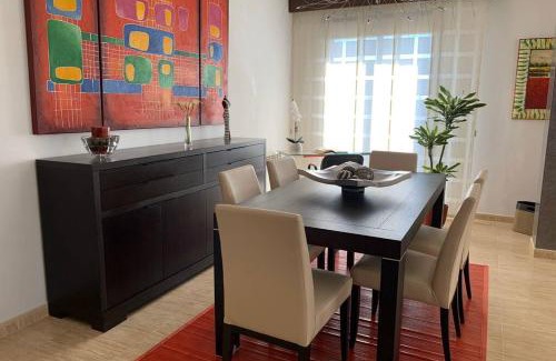 Almassora Apartment | Miramar Apartment: Spacious Comfort for Families, Rated 9.7