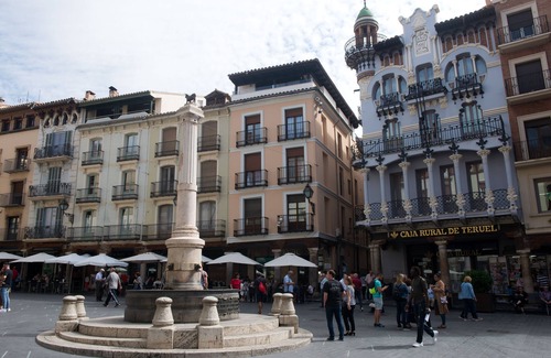 Old Town Apartment | Excellent Mudéjar Apartment for 6 with Prime Amenities