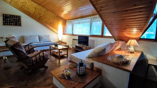 Sort Apartment | Central Apartment with Views - El Niuet de Sort, Top Rated 9.4