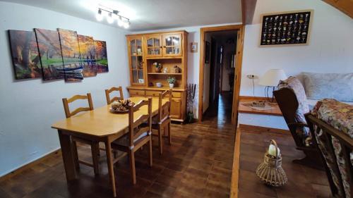 Sort Apartment | Central Apartment with Views - El Niuet de Sort, Top Rated 9.4