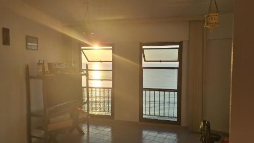 Ipiranga Apartment | Stunning Oceanfront Apartment with Pool and 9.8/10 Rating