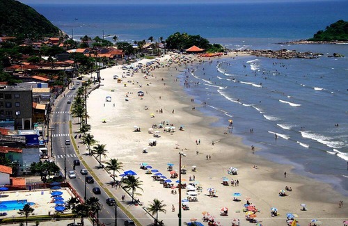 Praia dos Sonhos Apartment | Relaxing Apartment Near the Beach in Itanhaém with Pool
