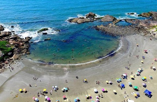 Praia dos Sonhos Apartment | Relaxing Apartment Near the Beach in Itanhaém with Pool