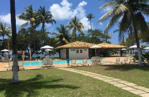Ilheus Apartment | Inviting Flat no Jubiabá with Ocean Views and Pool