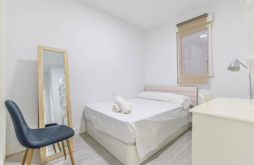 Ibiza Apartment | Accessible Family-Friendly Stay at Apartamento Narvaez-Retiro