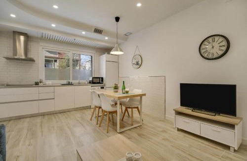 Cadiz Apartment | Wheelchair Accessible Naypa Apartment with Free Parking