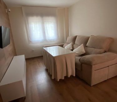 Pinos Genil Apartment | Pet-Friendly Apartment Nevada with Outstanding 9/10 Rating