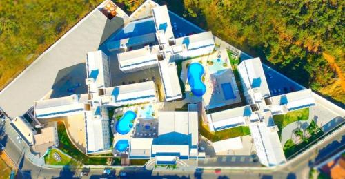 Caldas Novas Apartment | Beautiful Apartment at Encontro das Águas with Pool & Breakfast