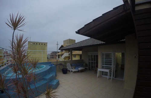 Canasvieiras Apartment | Pet-Friendly Getaway at Residencial Amazônia I - 10/10 Score