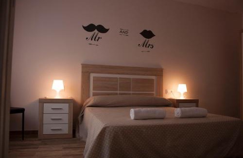 La Guardia Apartment | Charming New Apartment: Pet & Child Friendly Retreat