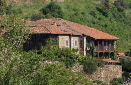 Basieda Apartment | Cozy Apartment Olmares in Picos de Europa - 9.5/10 Rating