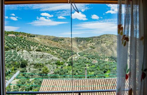 Castril Apartment | Pet-Friendly Apartment Orán 2: Family Retreat Awaits