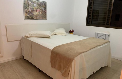 Morro do Maluf Apartment | Beachfront Apartment with Heated Pool and Ocean Views