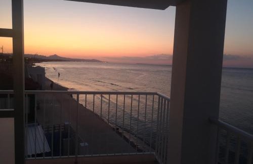 Les Deveses Apartment | Beachfront Apartment Padoa with Ocean Views for Families
