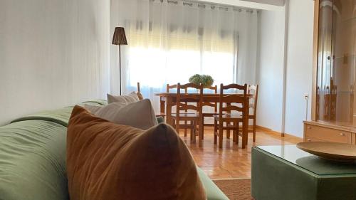 Padron Hostel | Pet-Friendly Apartment in Padrón's Vibrant Center