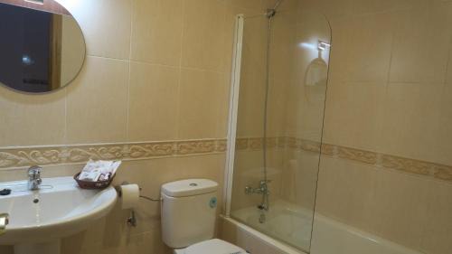 Ezcaray Apartment | Pet-Friendly Palacio Azcárate: Highly Rated & Family-Oriented