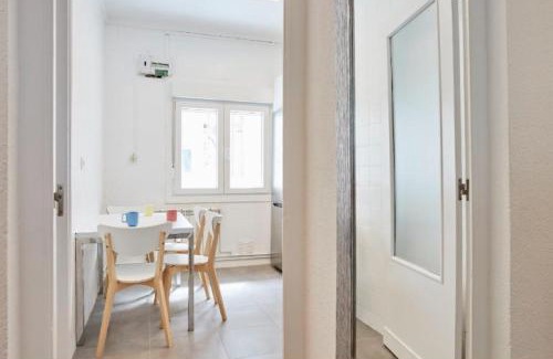 Chantrea Apartment | Family-Friendly Apartamento Pamplona with High Guest Ratings