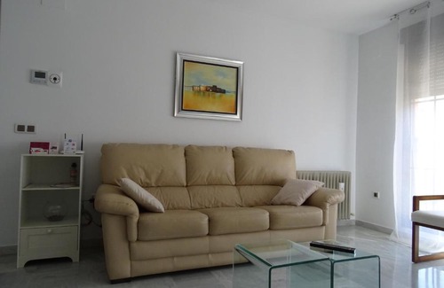 Cerrillo de Maracena Apartment | Tranquil Apartamento Parque Almunia with Pool & Hot Tub