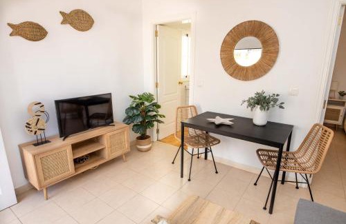 Las Acacias Apartment | Oceanfront Apartment Pedregalejo Playa with Amazing Views